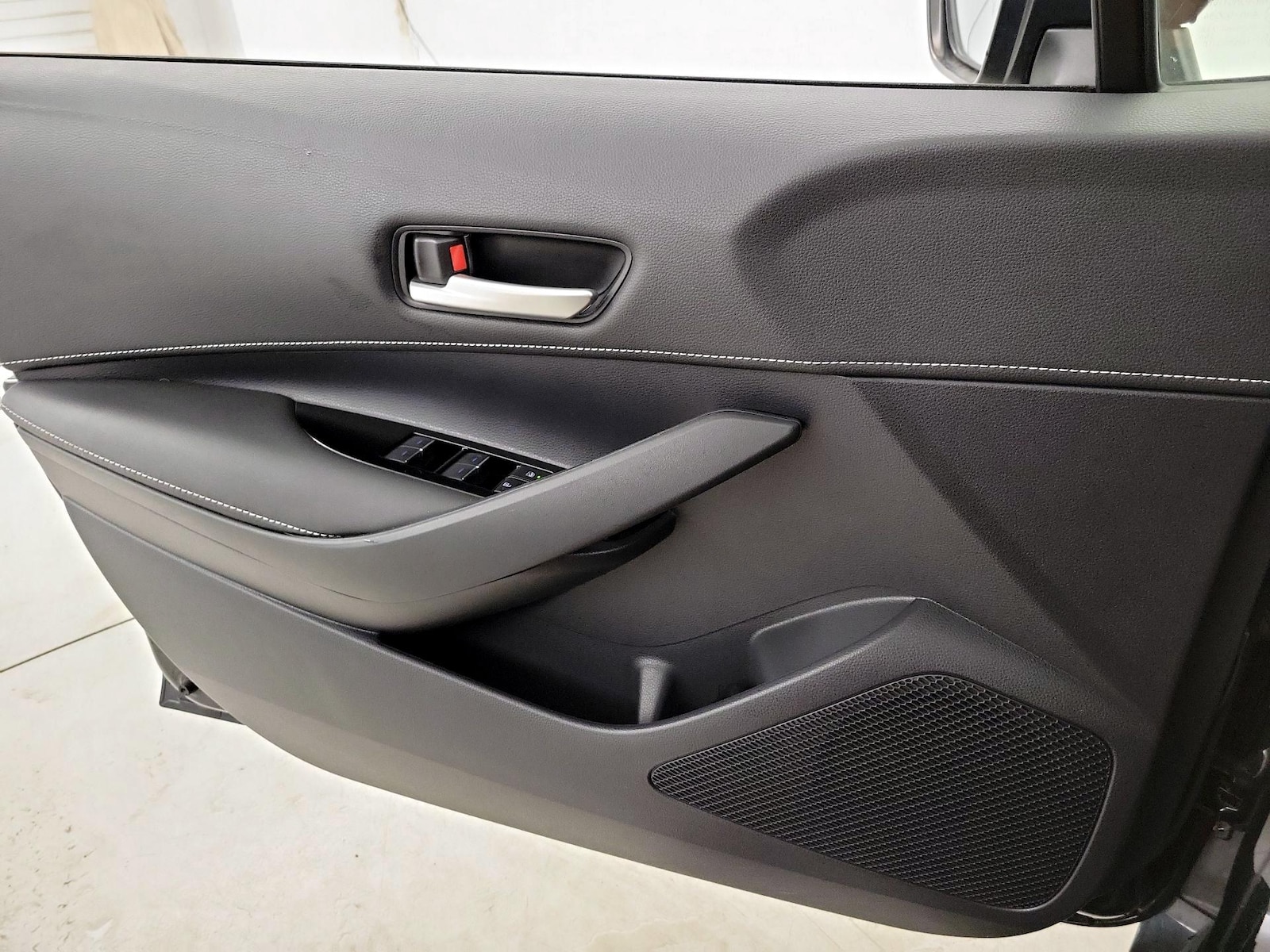 2020 Toyota Corolla Hatchback Nightshade - Photo 13