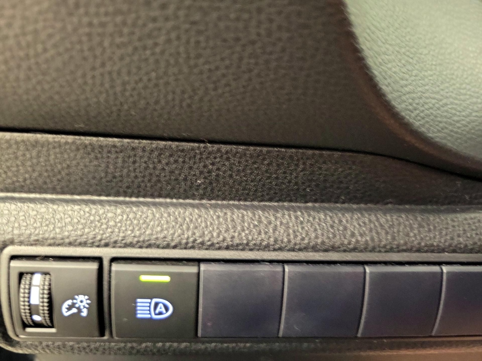 2020 Toyota Corolla Hatchback Nightshade - Photo 14