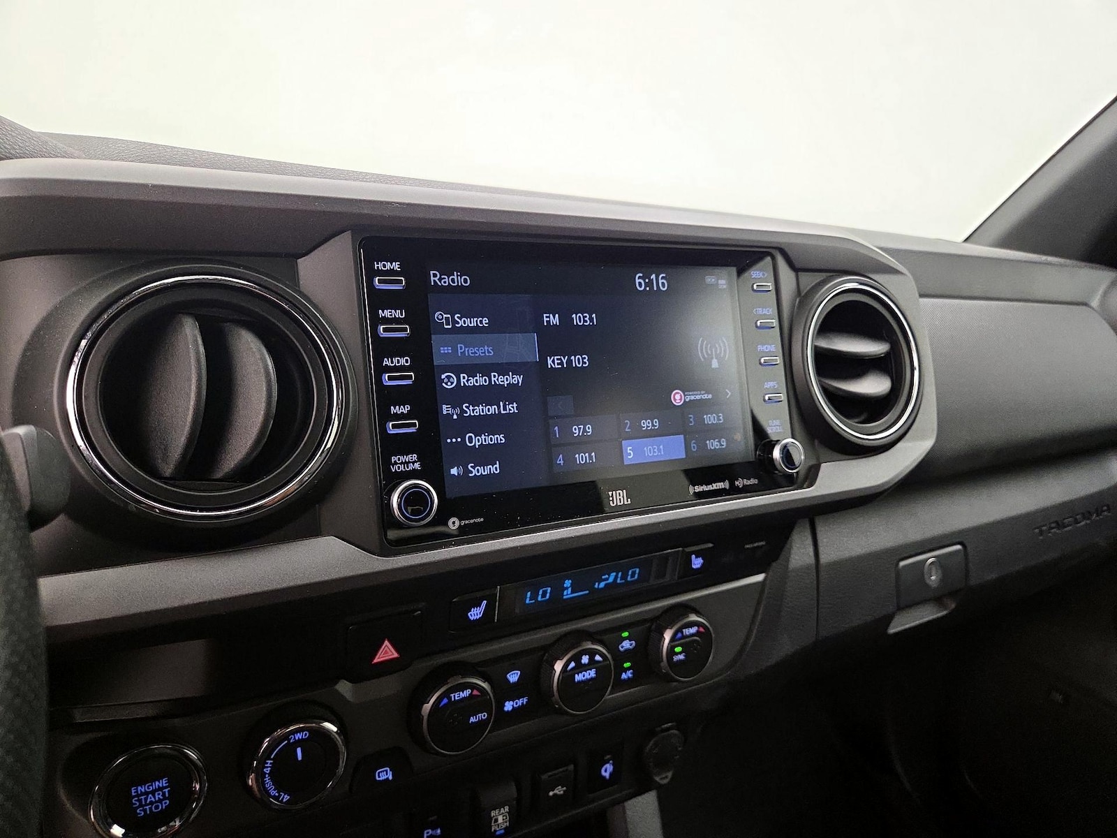 2021 Toyota Tacoma TRD Sport - Photo 17
