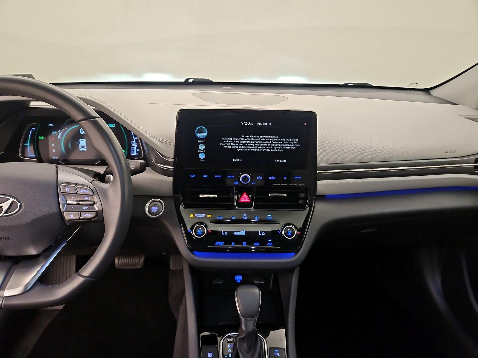 Apple CarPlay® & Android Auto™