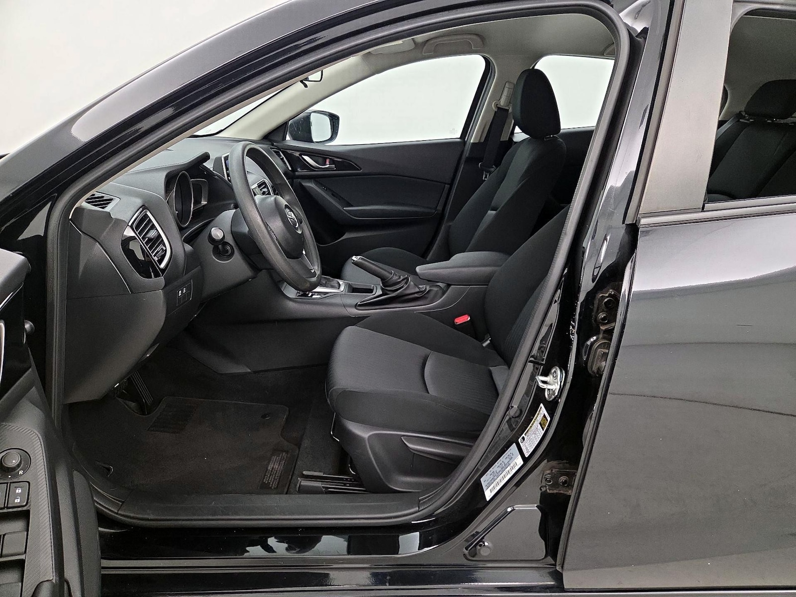 2014 Mazda MAZDA3 i Sport - Photo 12
