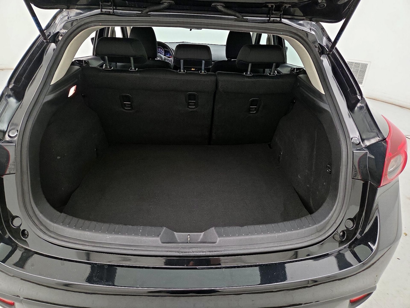2014 Mazda MAZDA3 i Sport - Photo 20
