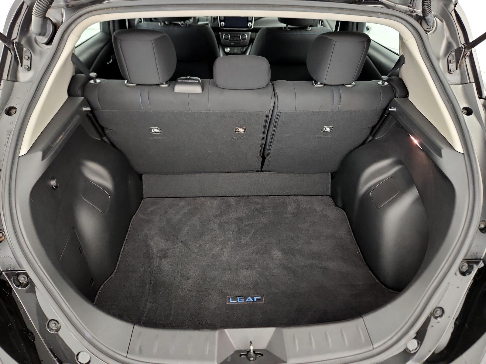 2022 Nissan LEAF S - Photo 21