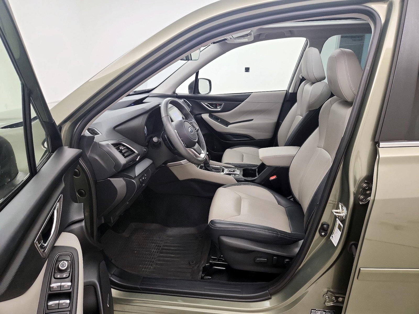 2021 Subaru Forester Limited - Photo 10
