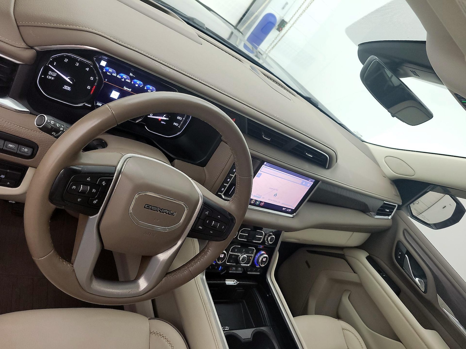 2021 GMC Yukon XL Denali - Photo 10