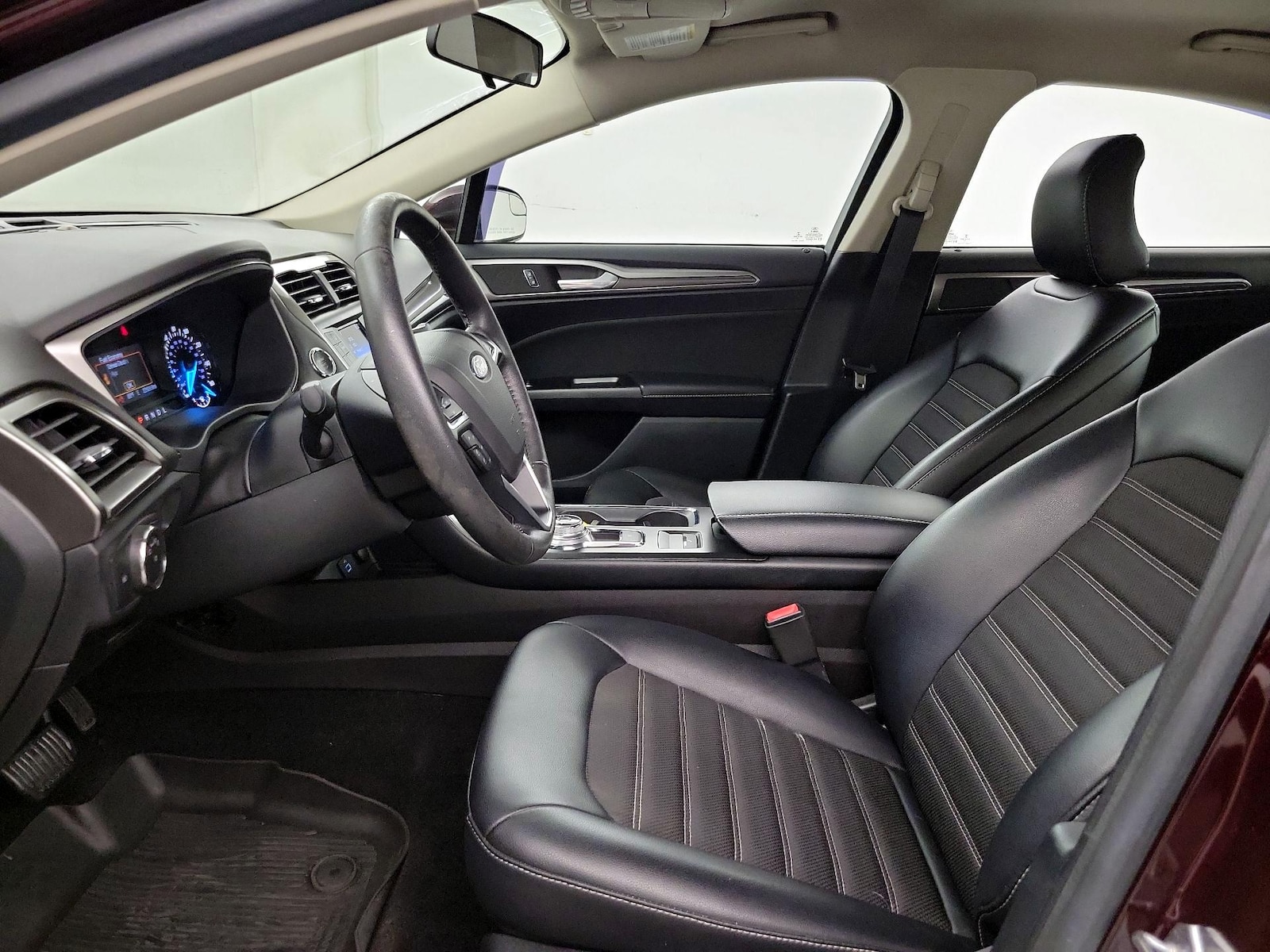 Power Seat(s) & Side Airbags