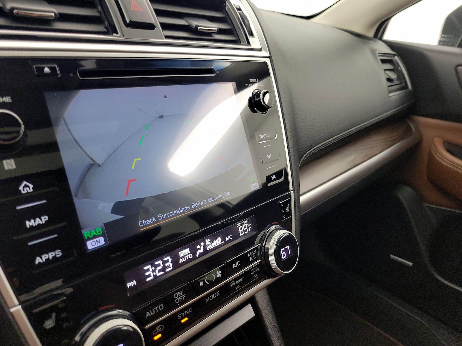 2018 Subaru Outback Touring - Photo 16