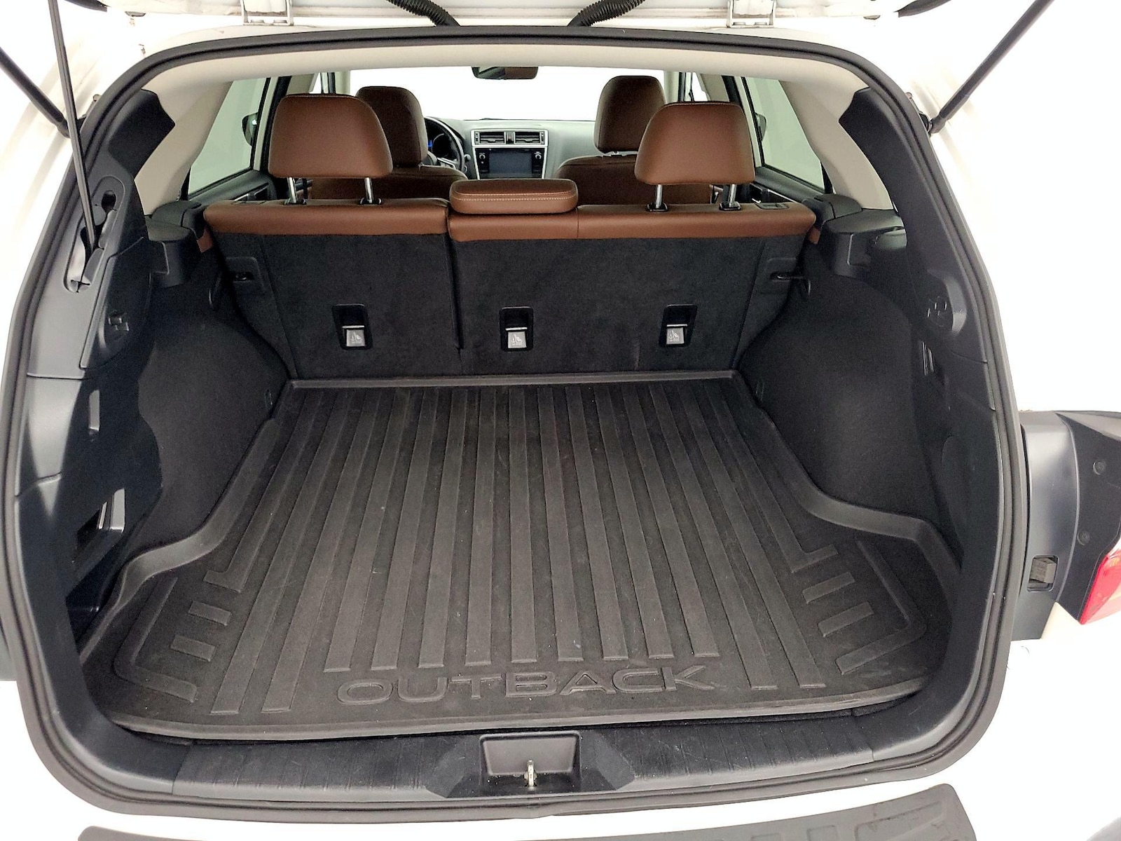 2018 Subaru Outback Touring - Photo 23