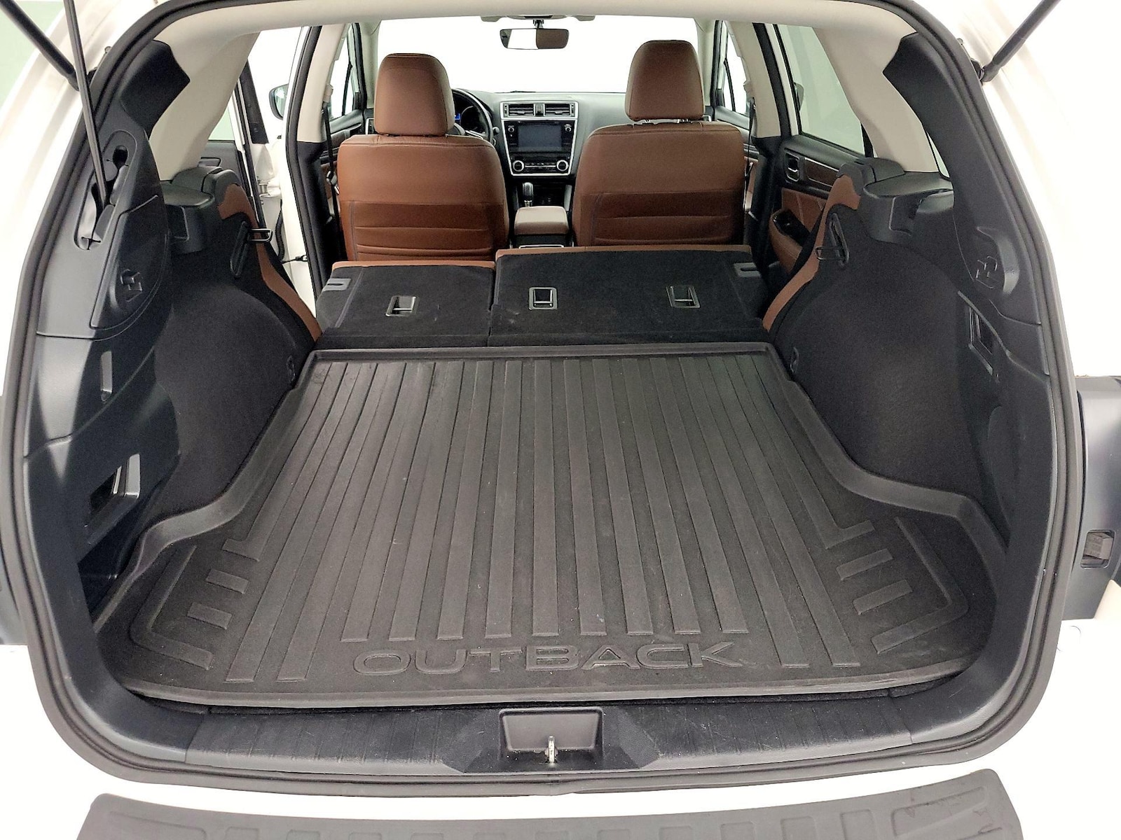 2018 Subaru Outback Touring - Photo 24