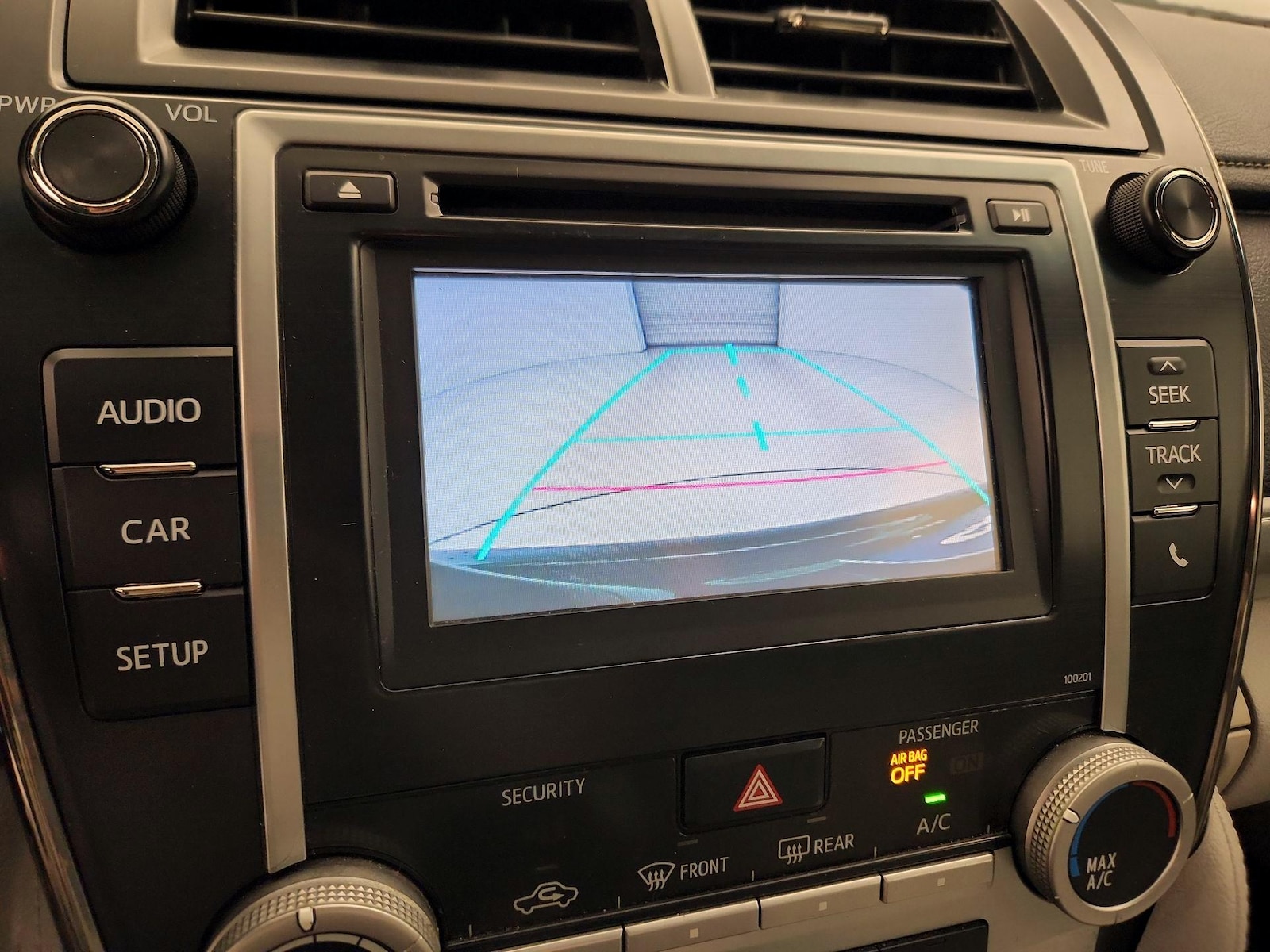 2014 Toyota Camry LE - Photo 15