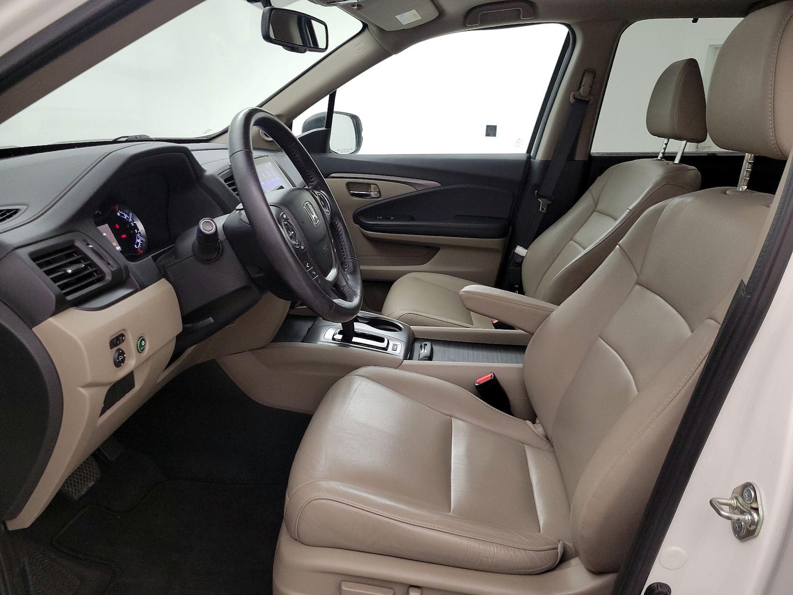 2017 Honda Pilot EX-L - Photo 12