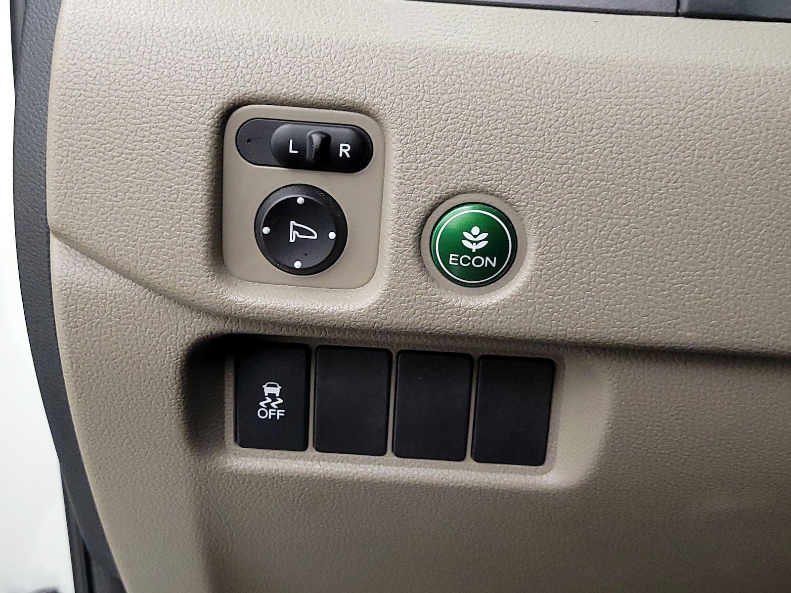 2017 Honda Pilot EX-L - Photo 14