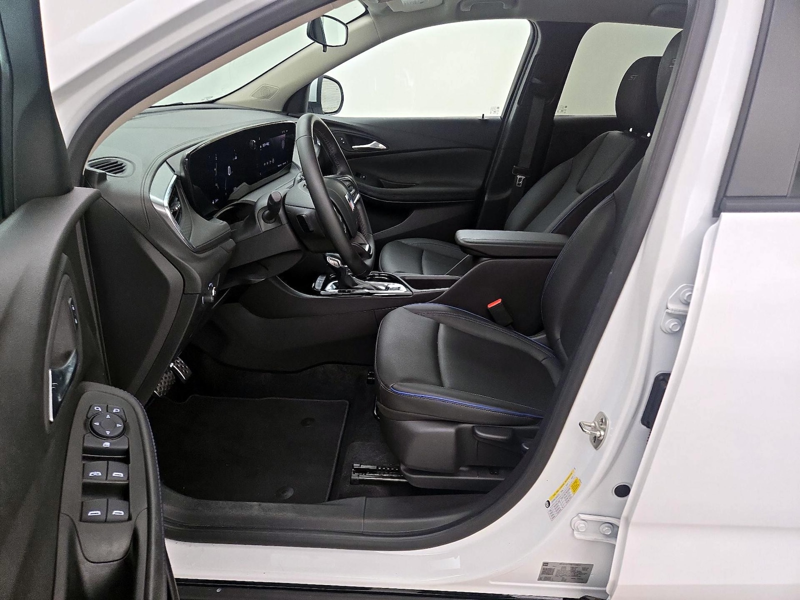 Side Airbags & Leatherette Seats