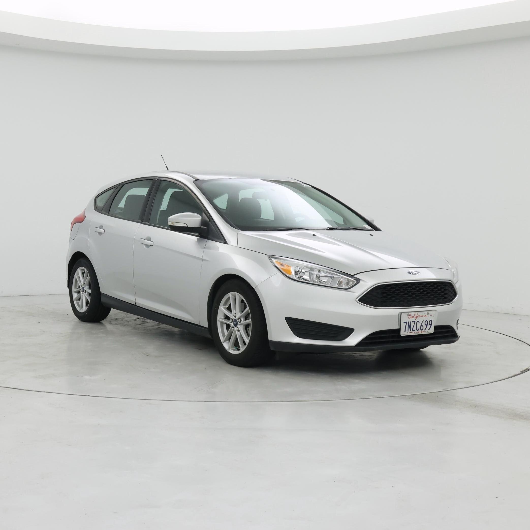 Silver 2016 Ford Focus Hatchback Front-Wheel Drive Automatic
