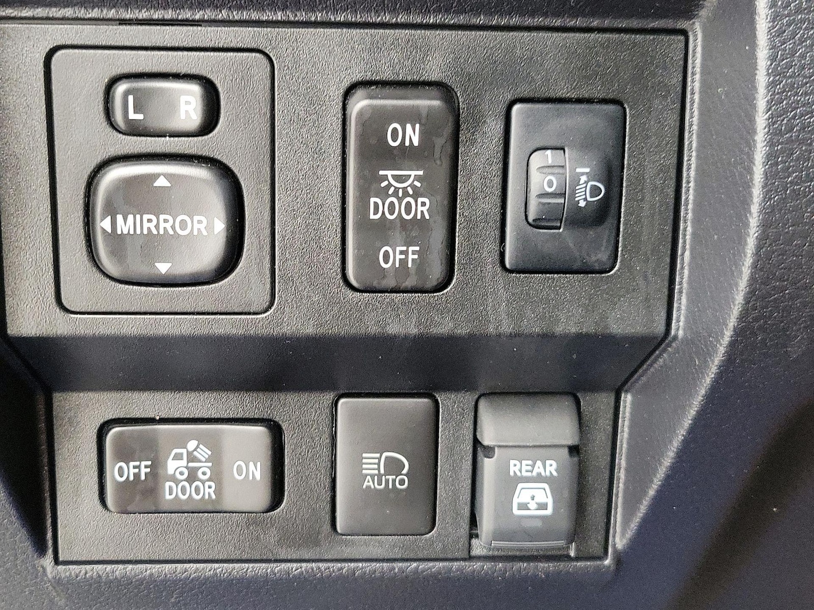 2020 Toyota Tundra Limited - Photo 14