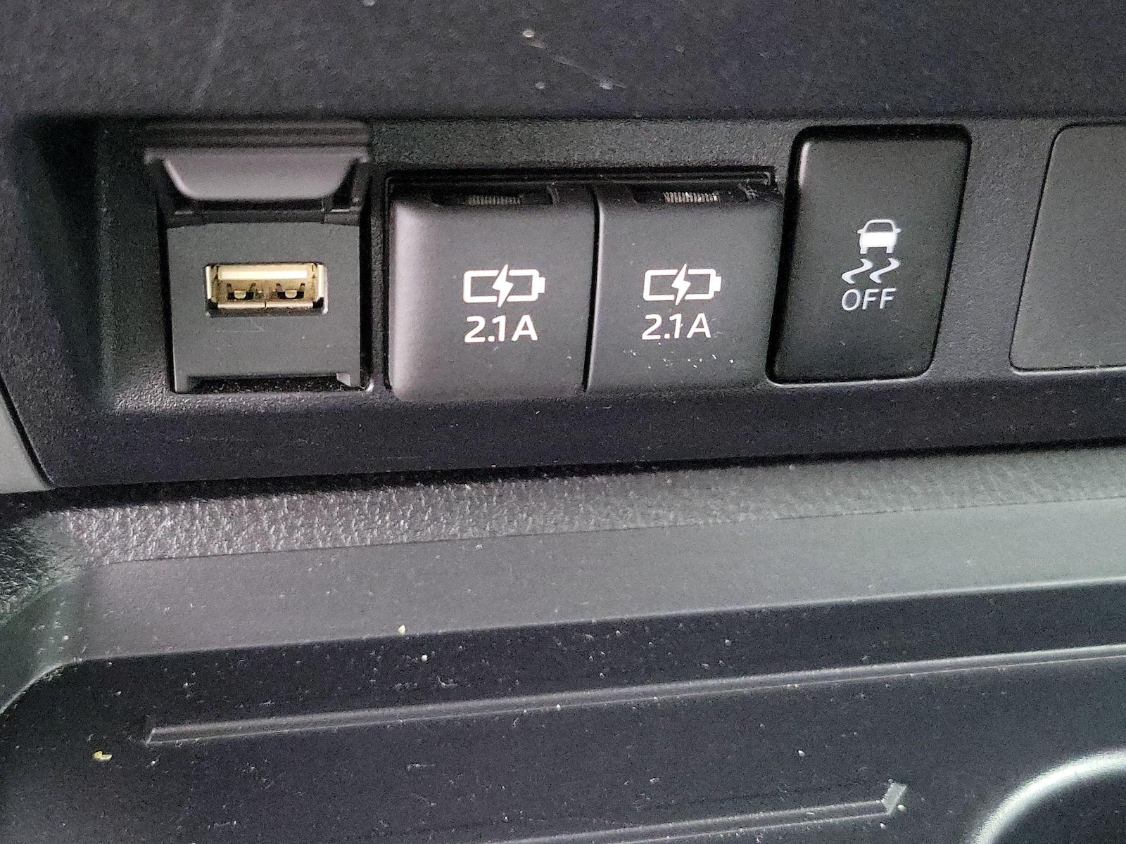 2020 Toyota Tundra Limited - Photo 20
