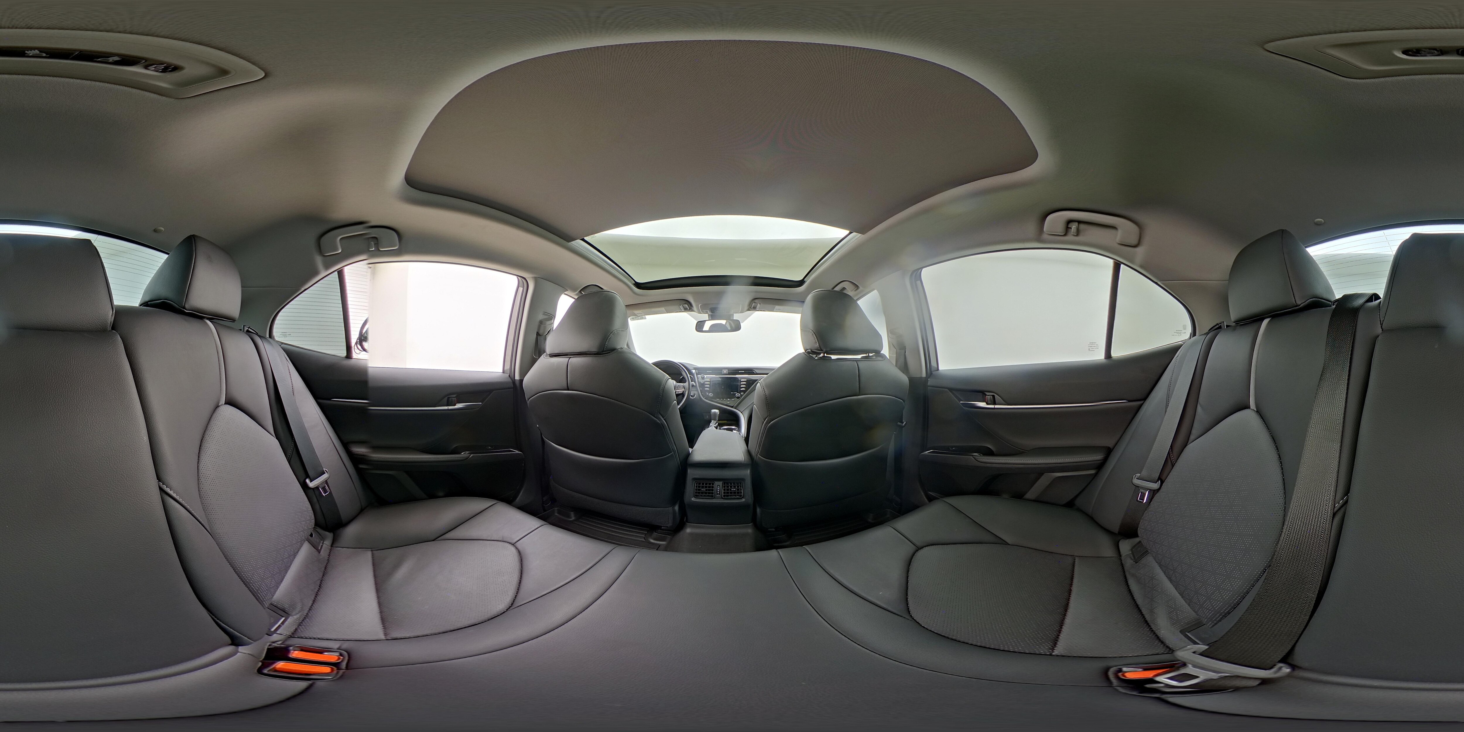 2019 Toyota Camry XSE - Photo 25