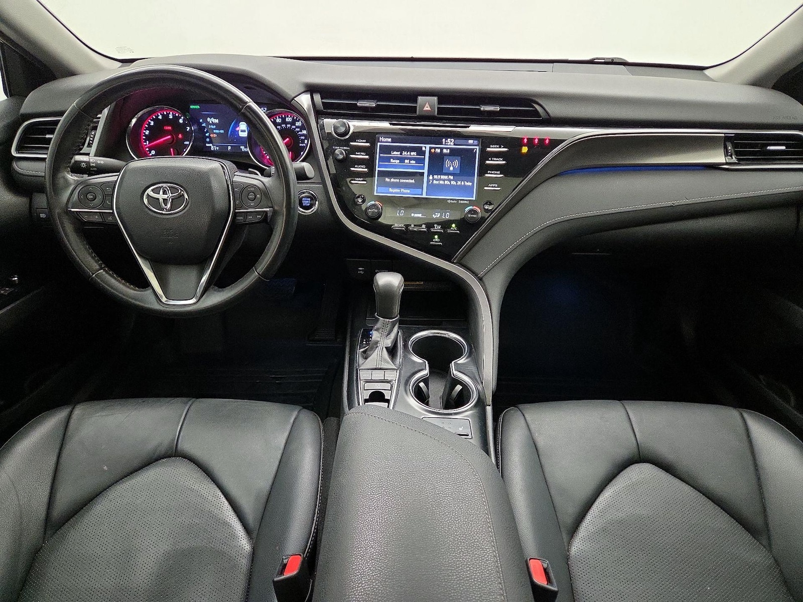 2019 Toyota Camry XSE - Photo 10