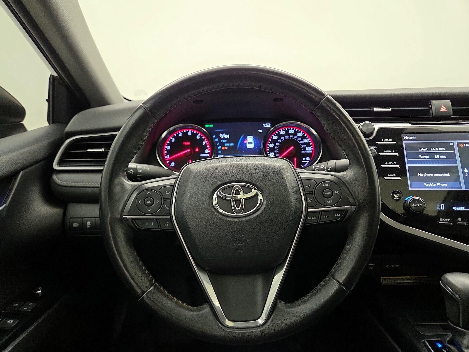 2019 Toyota Camry XSE - Photo 11