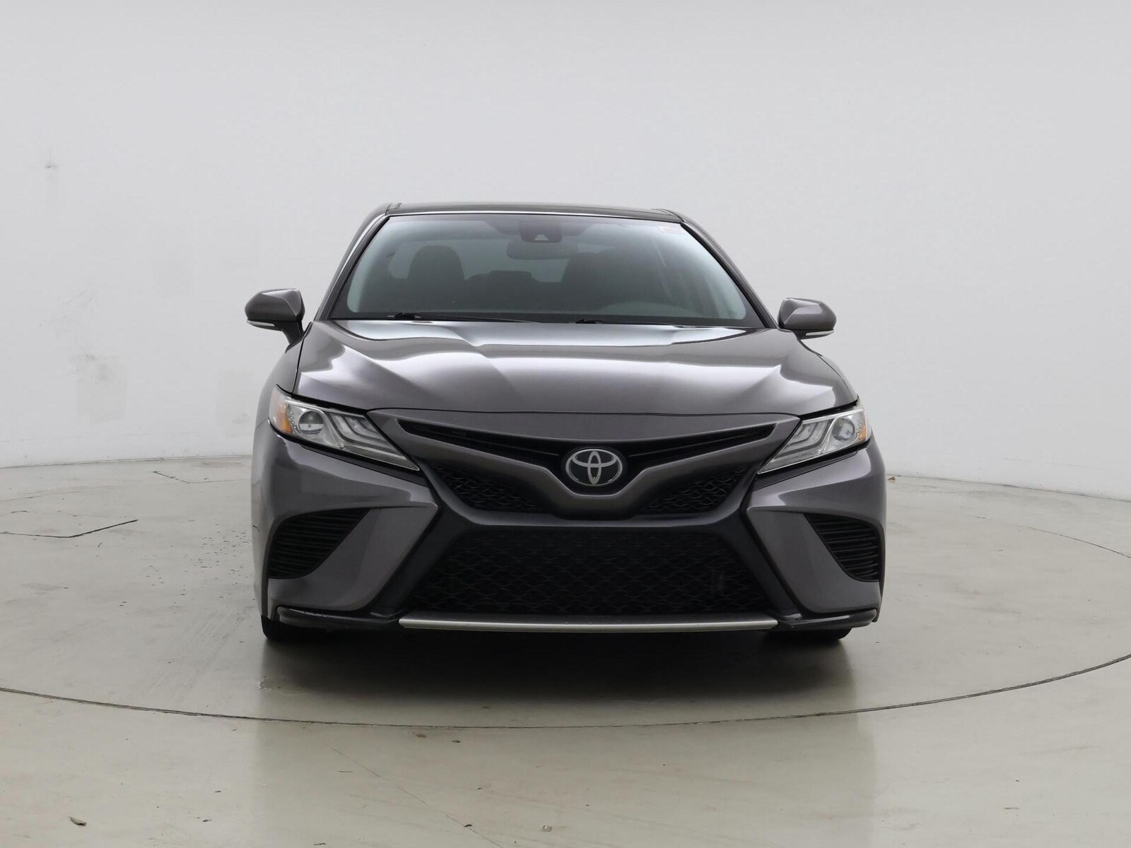2019 Toyota Camry XSE - Photo 6