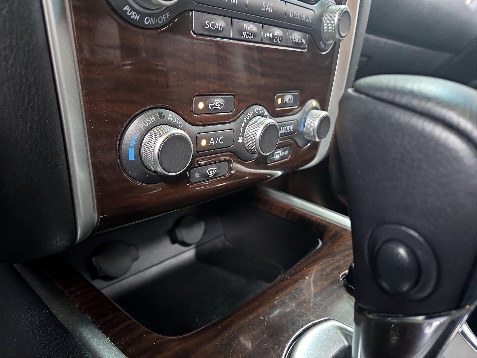 2016 Nissan Pathfinder Platinum - Photo 17