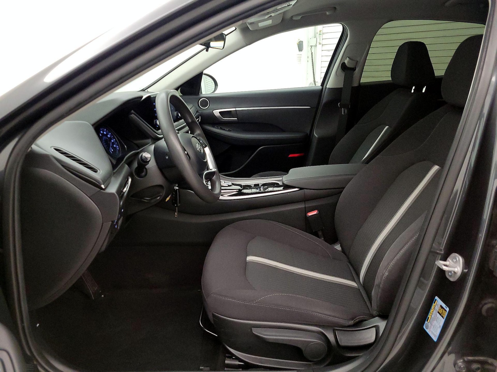 2023 Hyundai Sonata SE - Photo 12