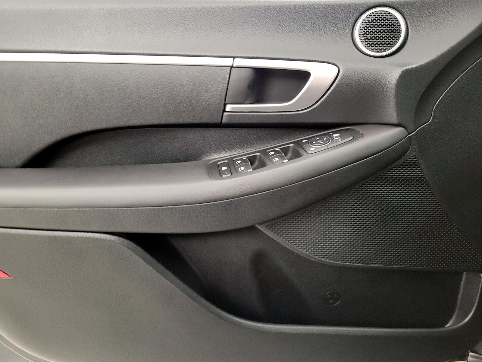 2023 Hyundai Sonata SE - Photo 13