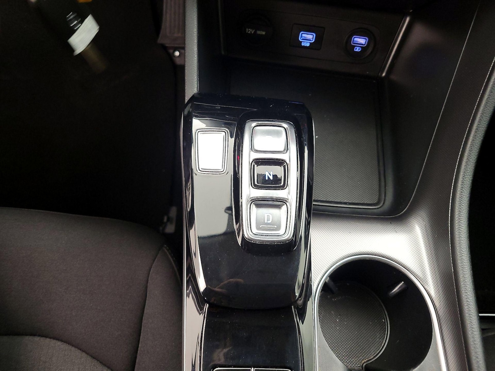 2023 Hyundai Sonata SE - Photo 18