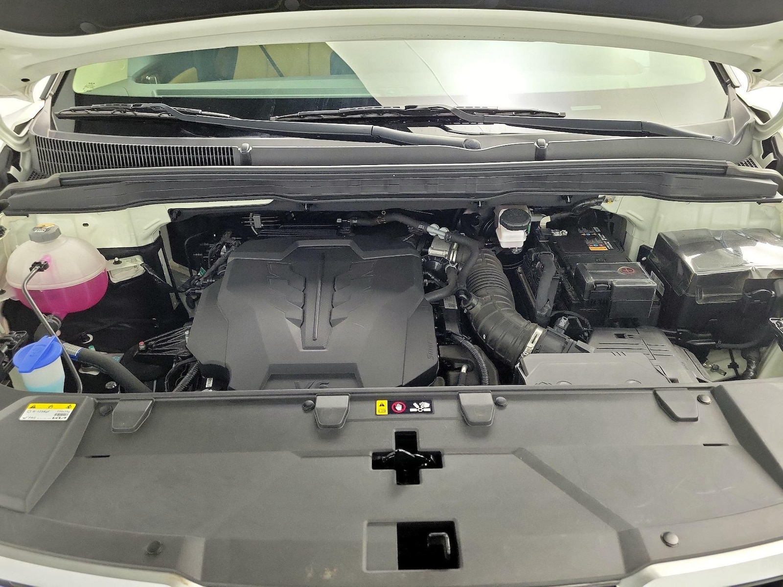 2024 Kia Carnival EX - Photo 25