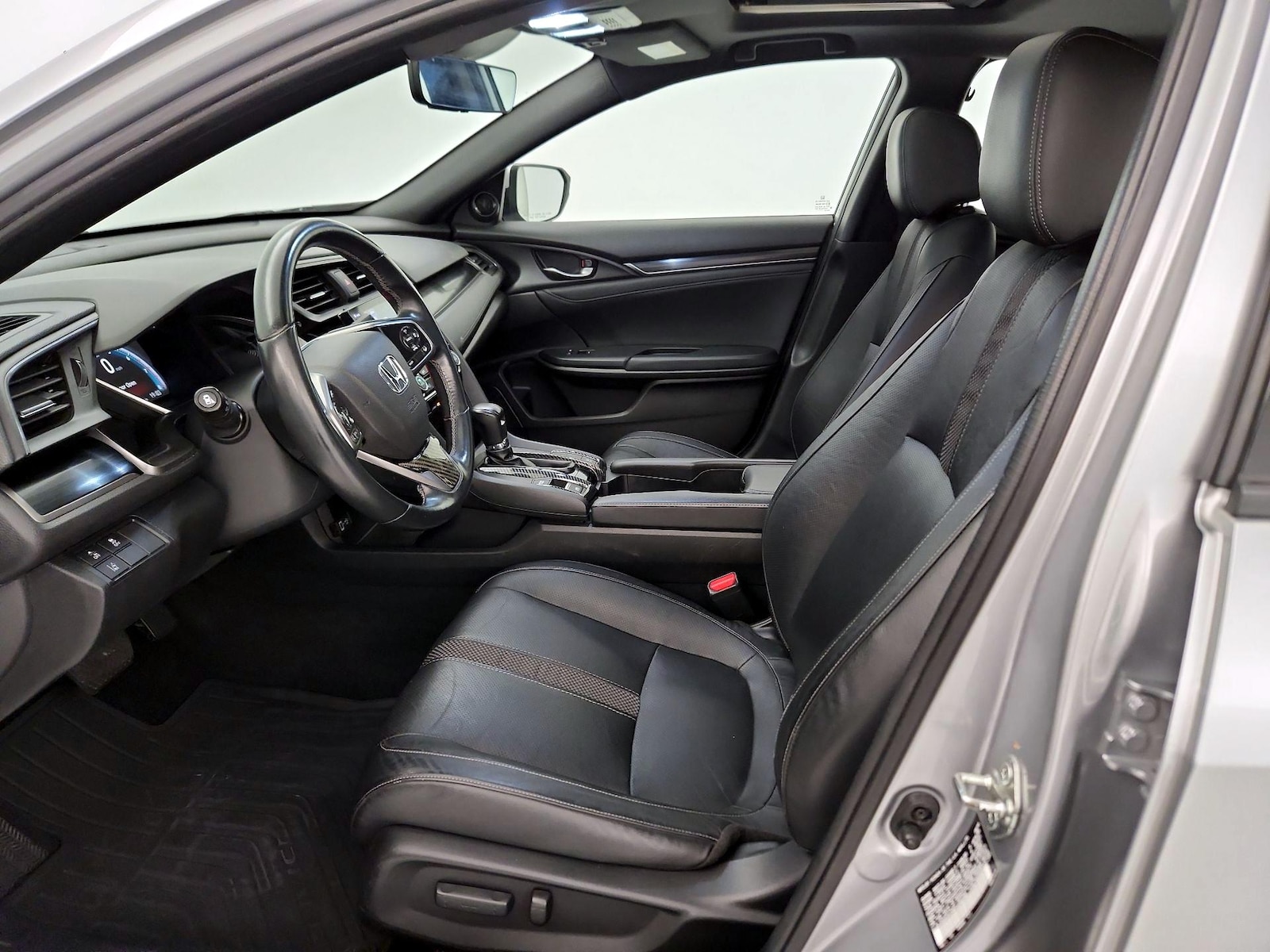 2020 Honda Civic Hatchback EX-L - Photo 12