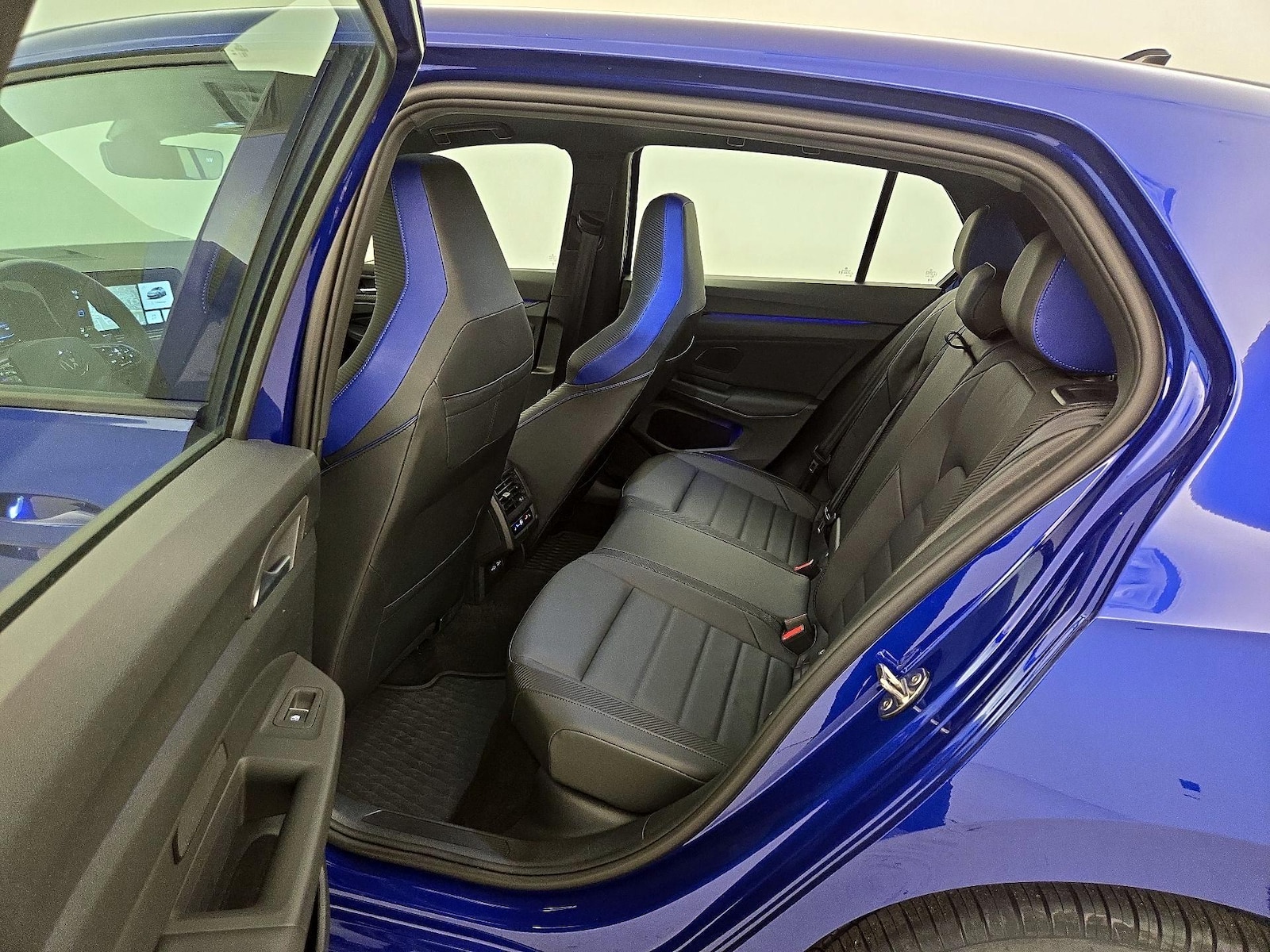 2024 Volkswagen Golf R R - Photo 22