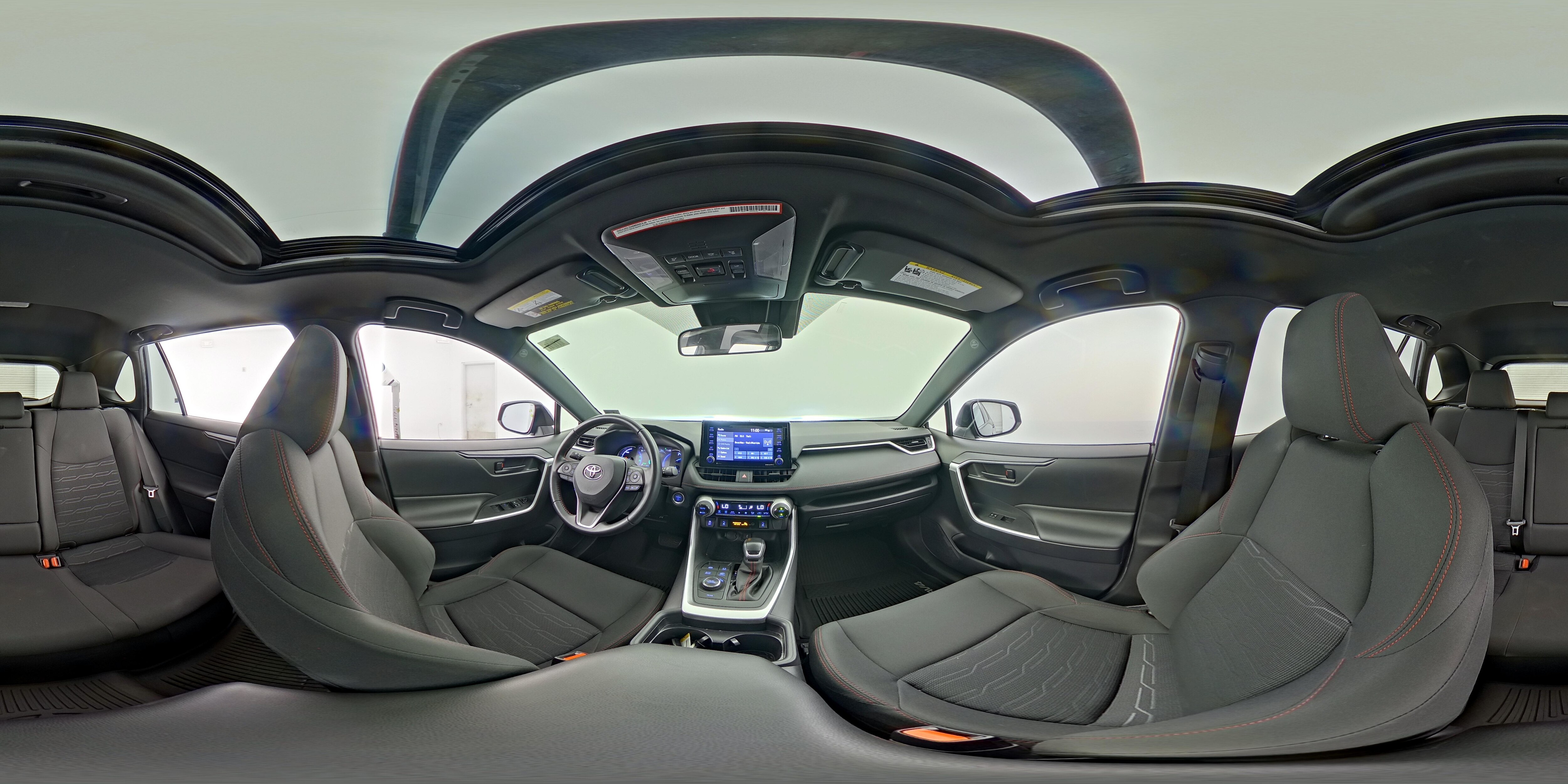 2021 Toyota RAV4 SE - Photo 25