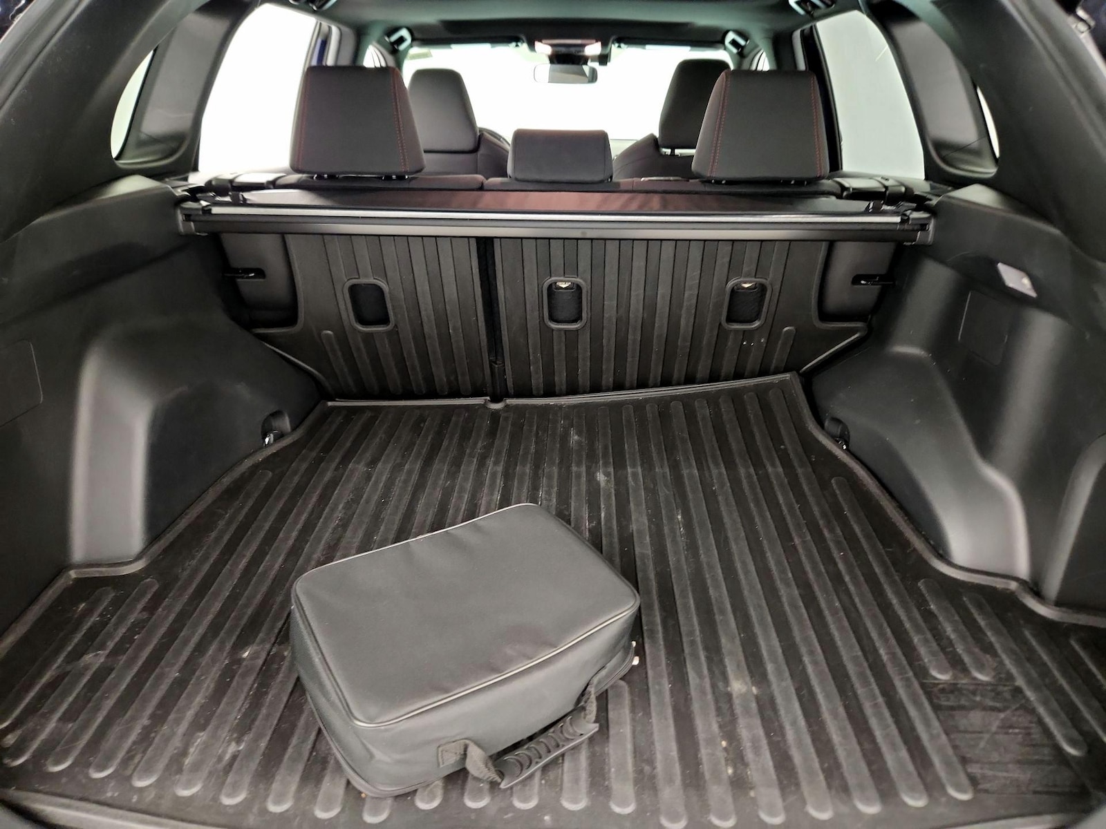 2021 Toyota RAV4 SE - Photo 22