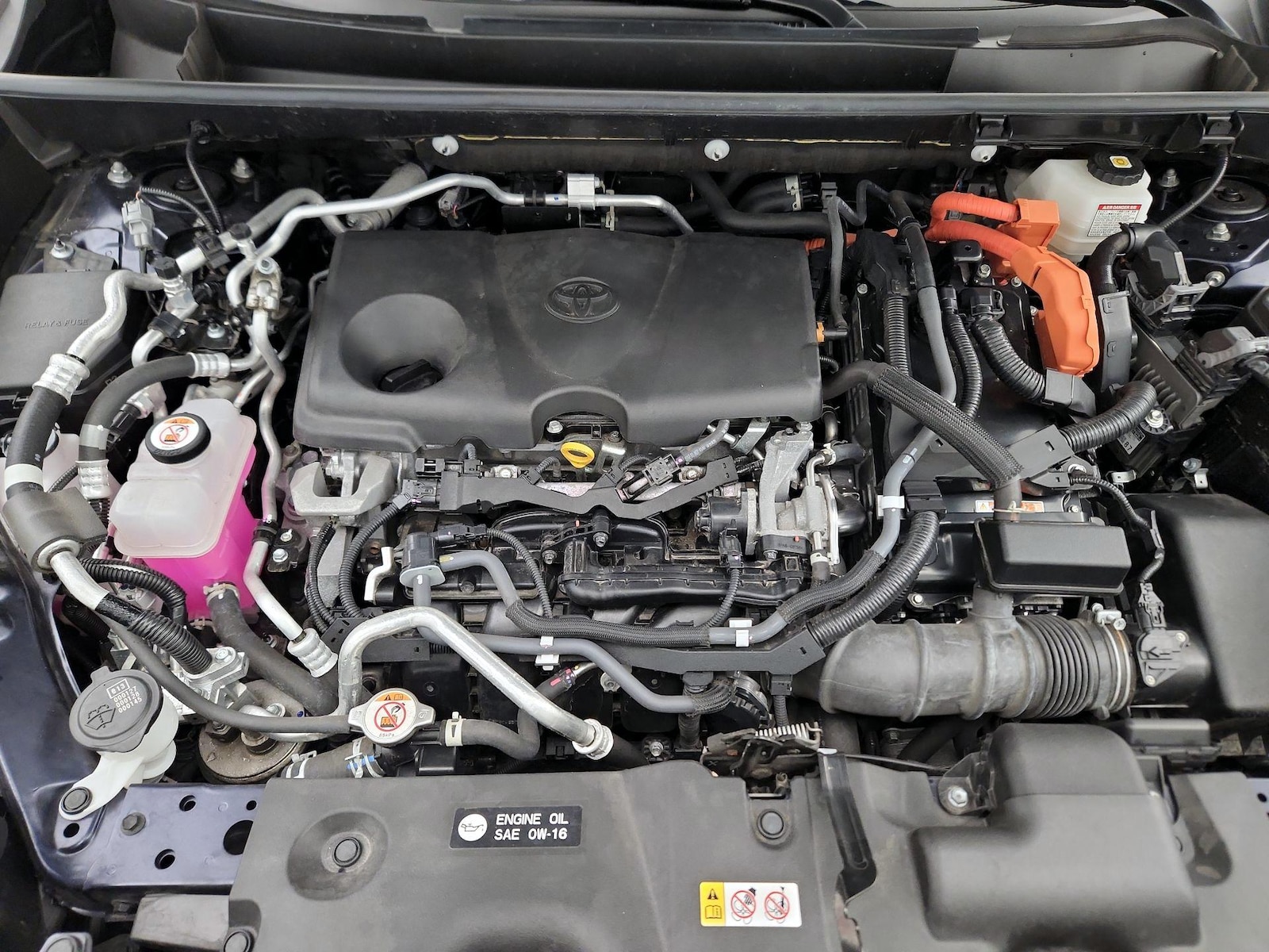 2021 Toyota RAV4 SE - Photo 23