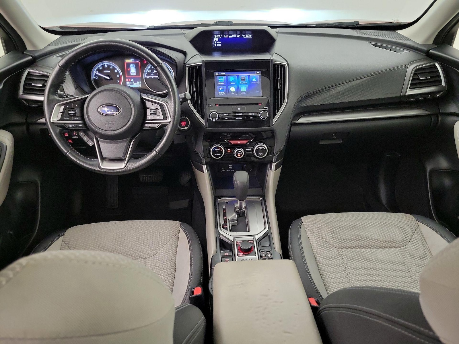 Apple CarPlay® & Android Auto™