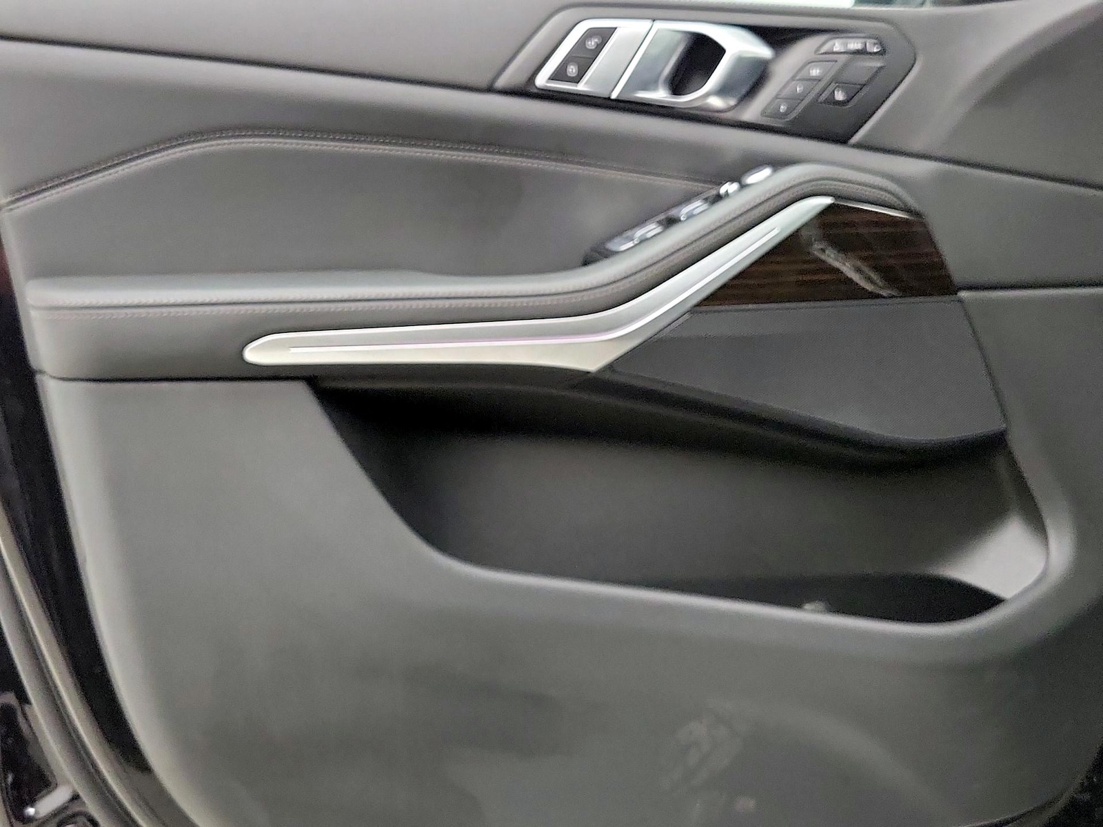 2023 BMW X7 40i - Photo 13