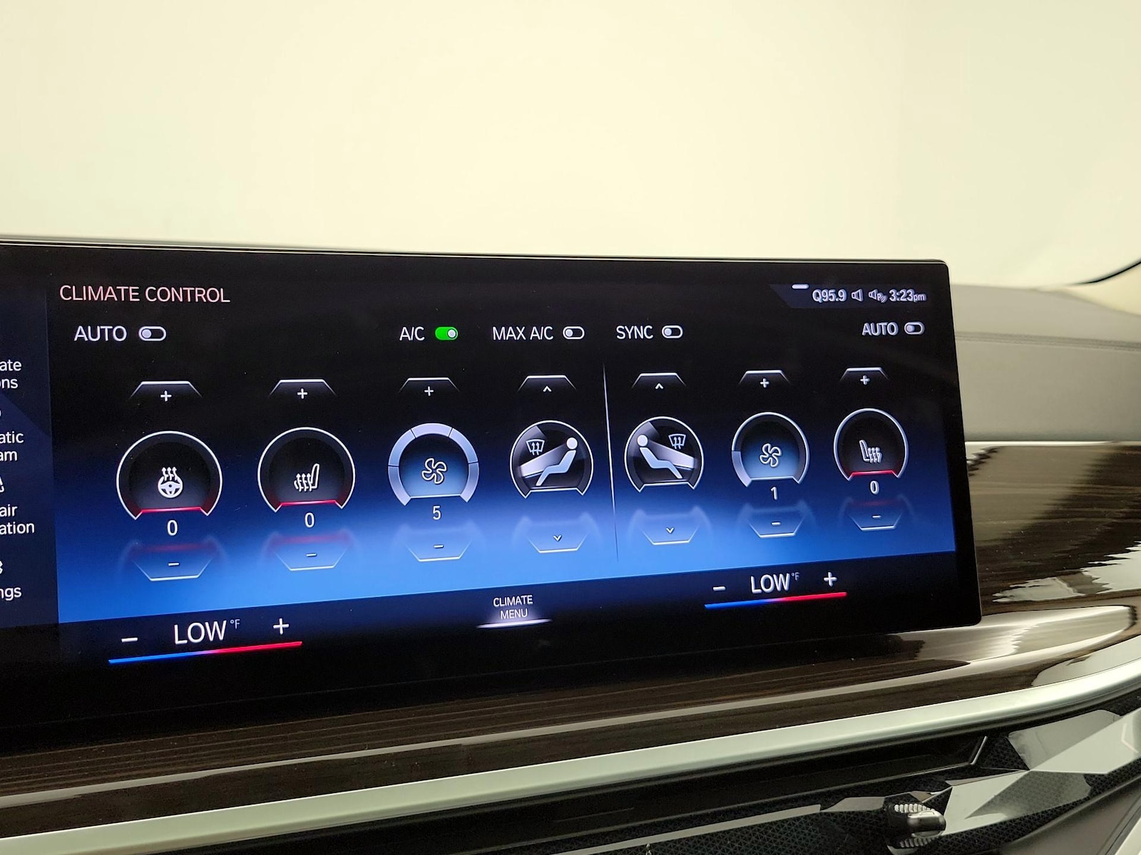 2023 BMW X7 40i - Photo 18