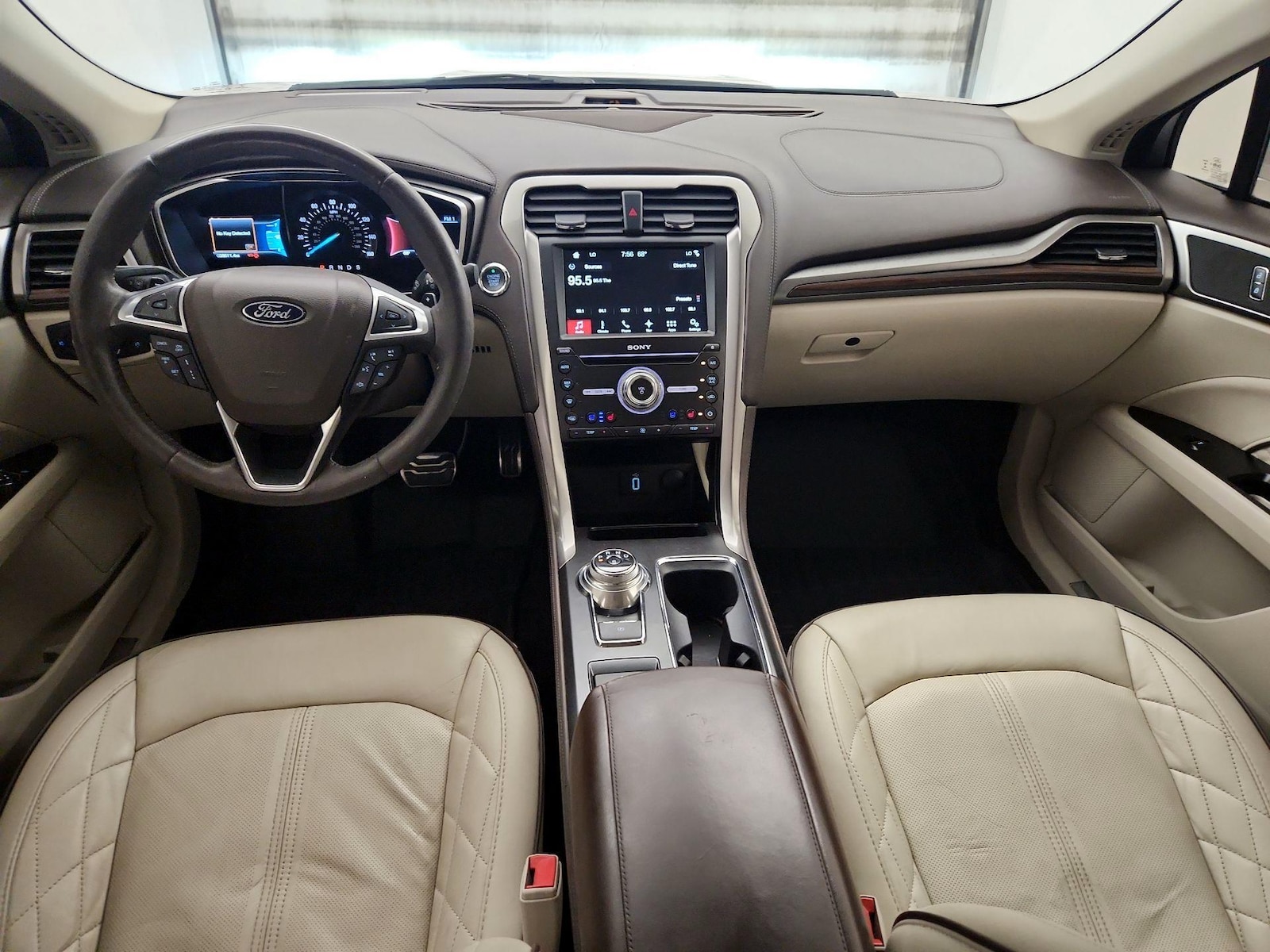 Apple CarPlay® & Android Auto™