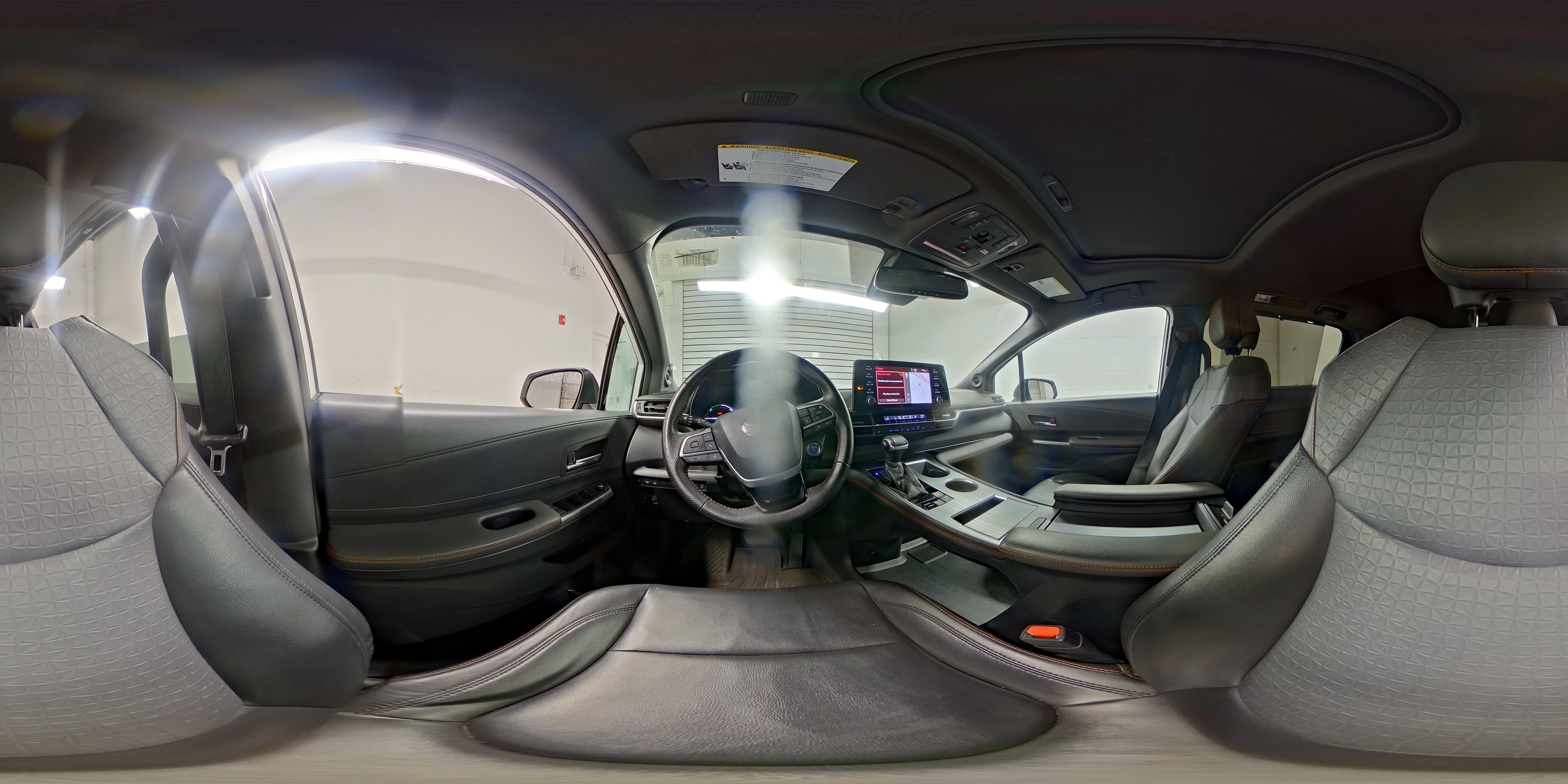 2021 Toyota Sienna XSE - Photo 29