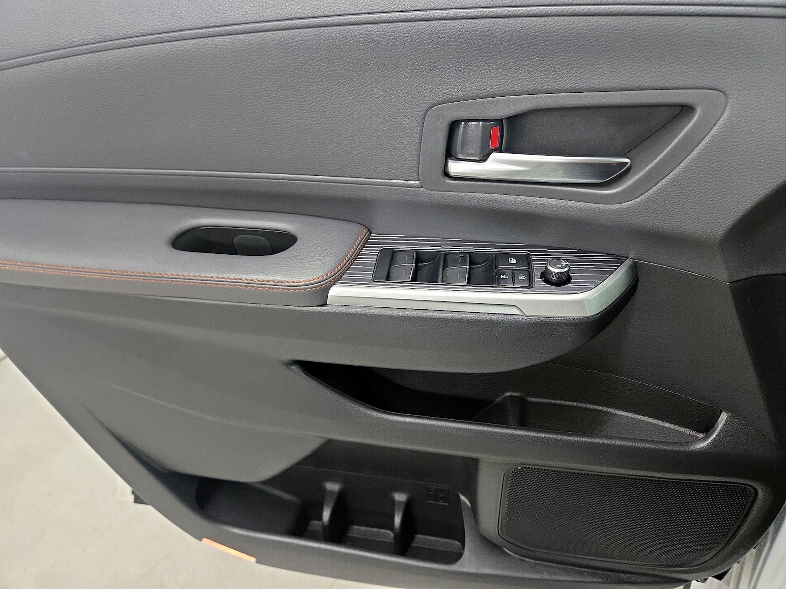 2021 Toyota Sienna XSE - Photo 13
