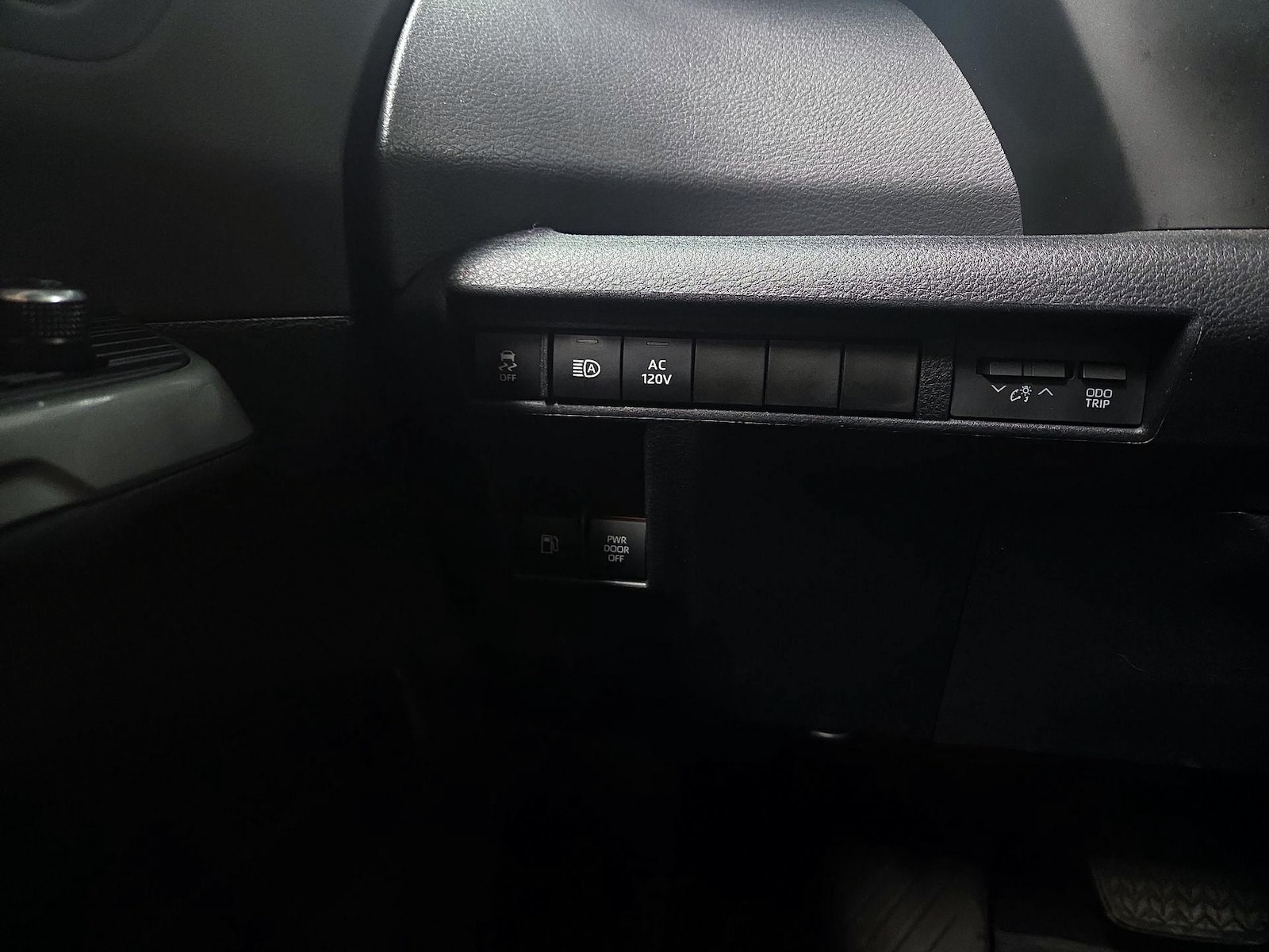 2021 Toyota Sienna XSE - Photo 14