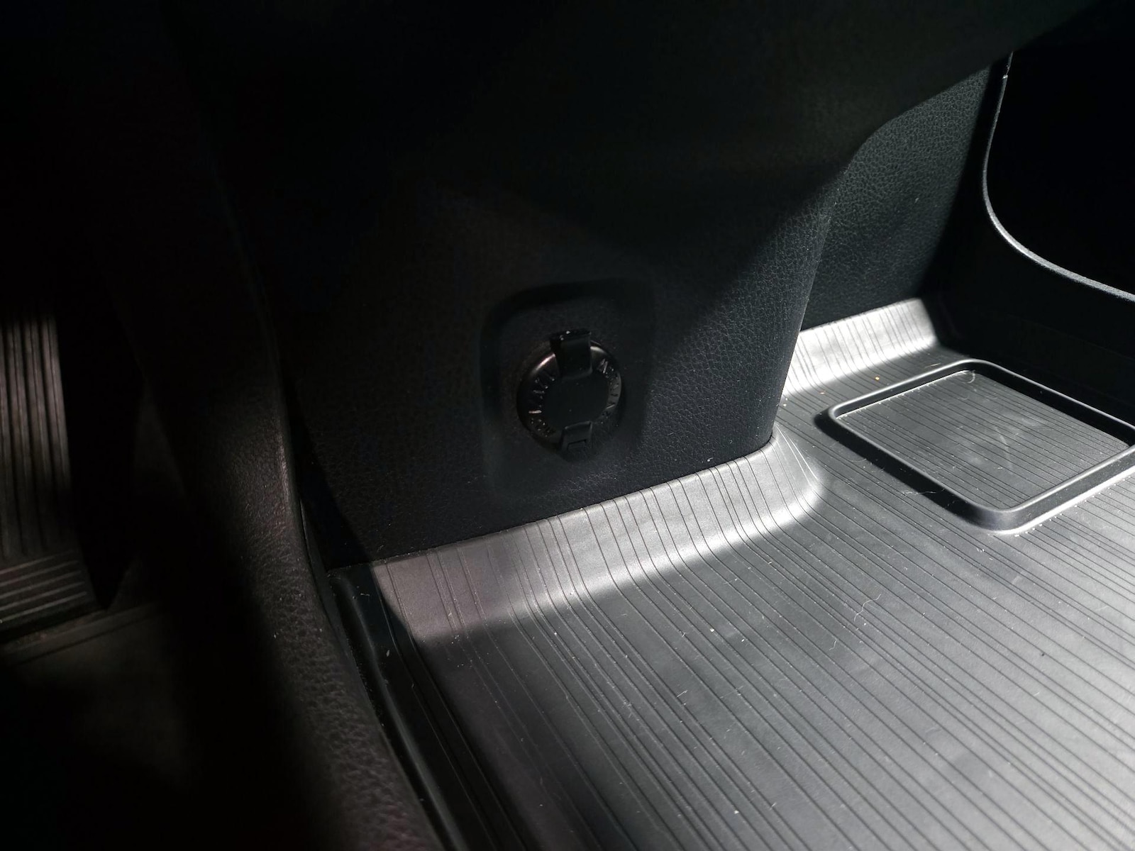 2021 Toyota Sienna XSE - Photo 20