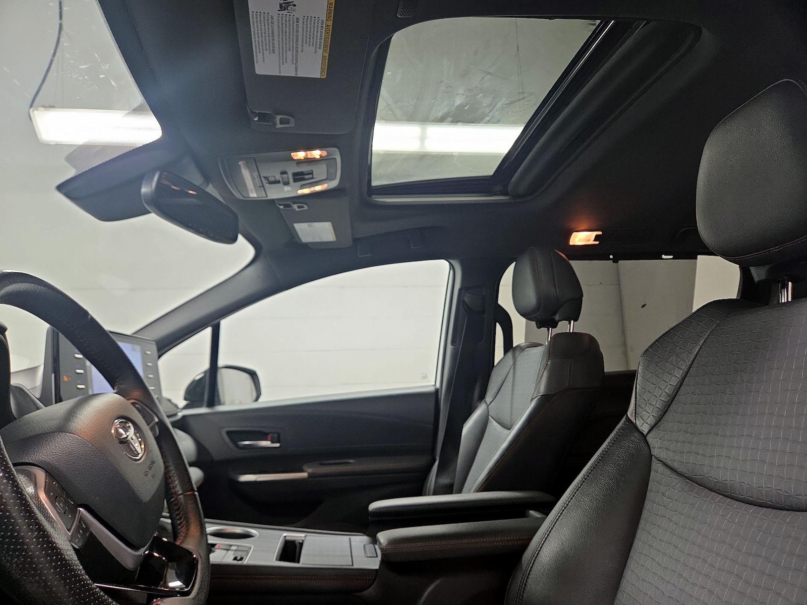 2021 Toyota Sienna XSE - Photo 21