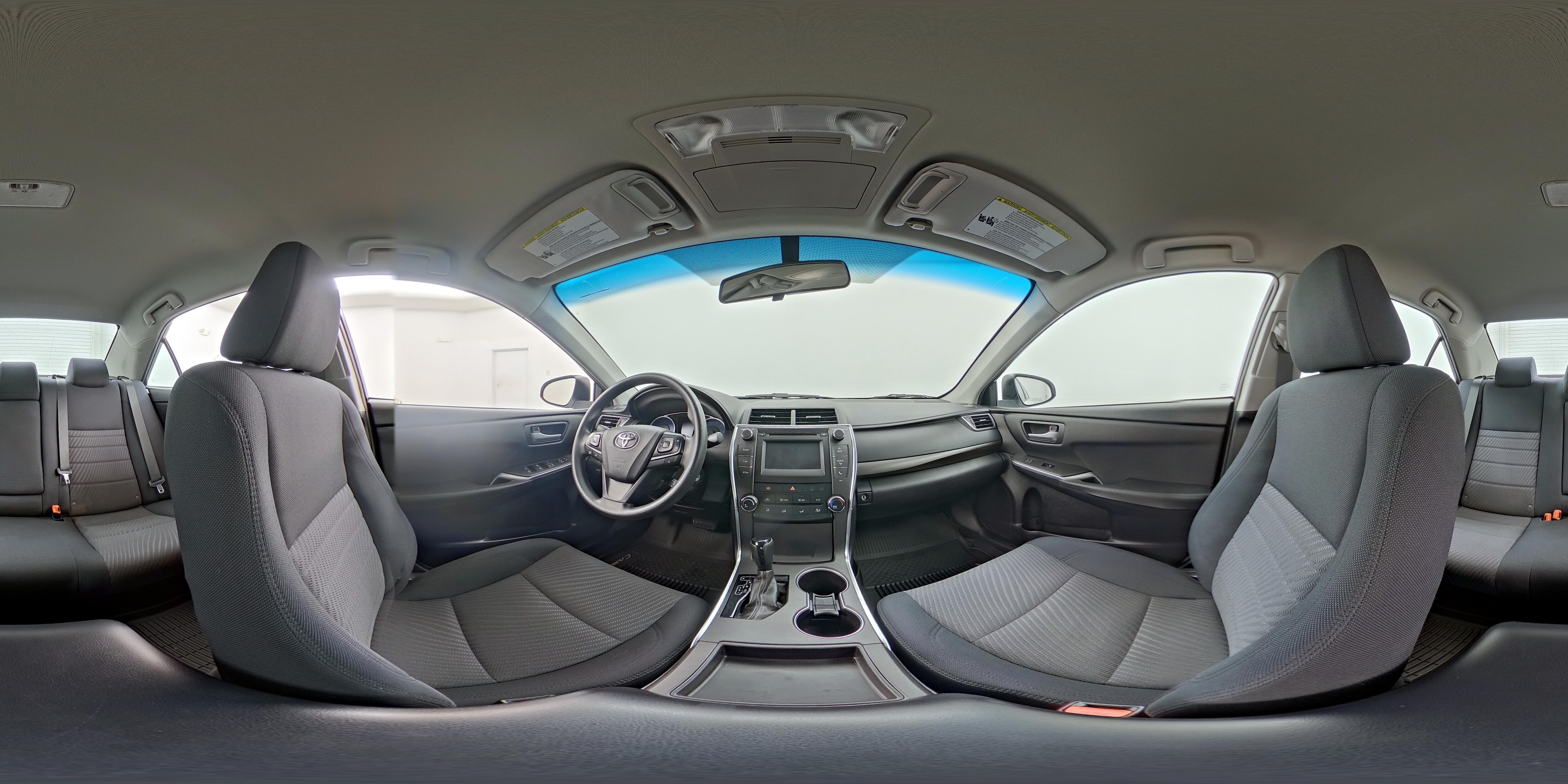 2017 Toyota Camry LE - Photo 23