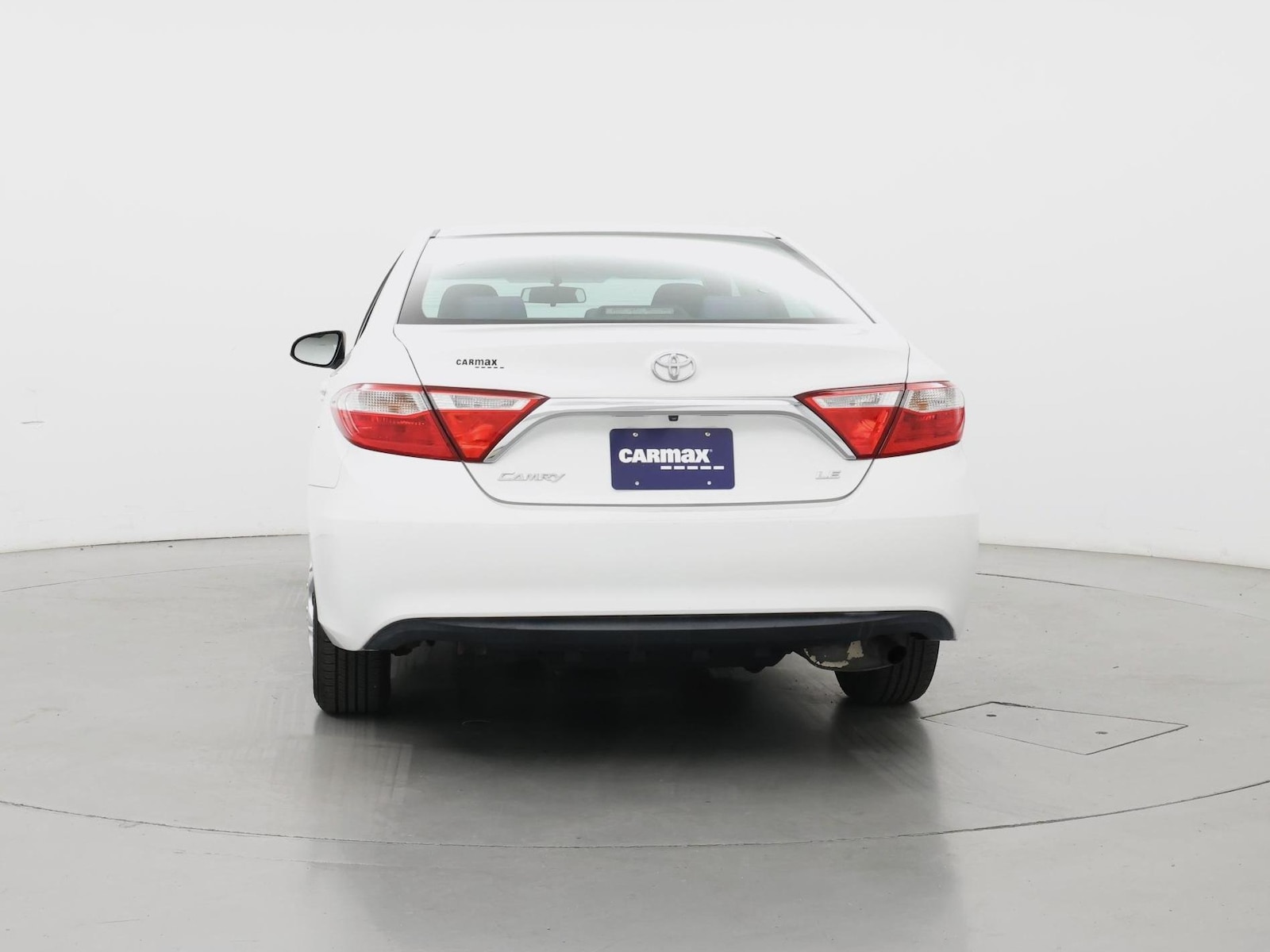 2017 Toyota Camry LE - Photo 7