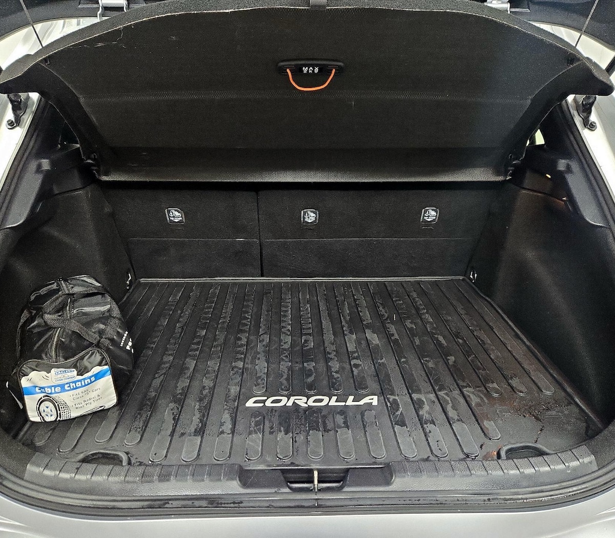 Trunk/Cargo (Seats Up)
