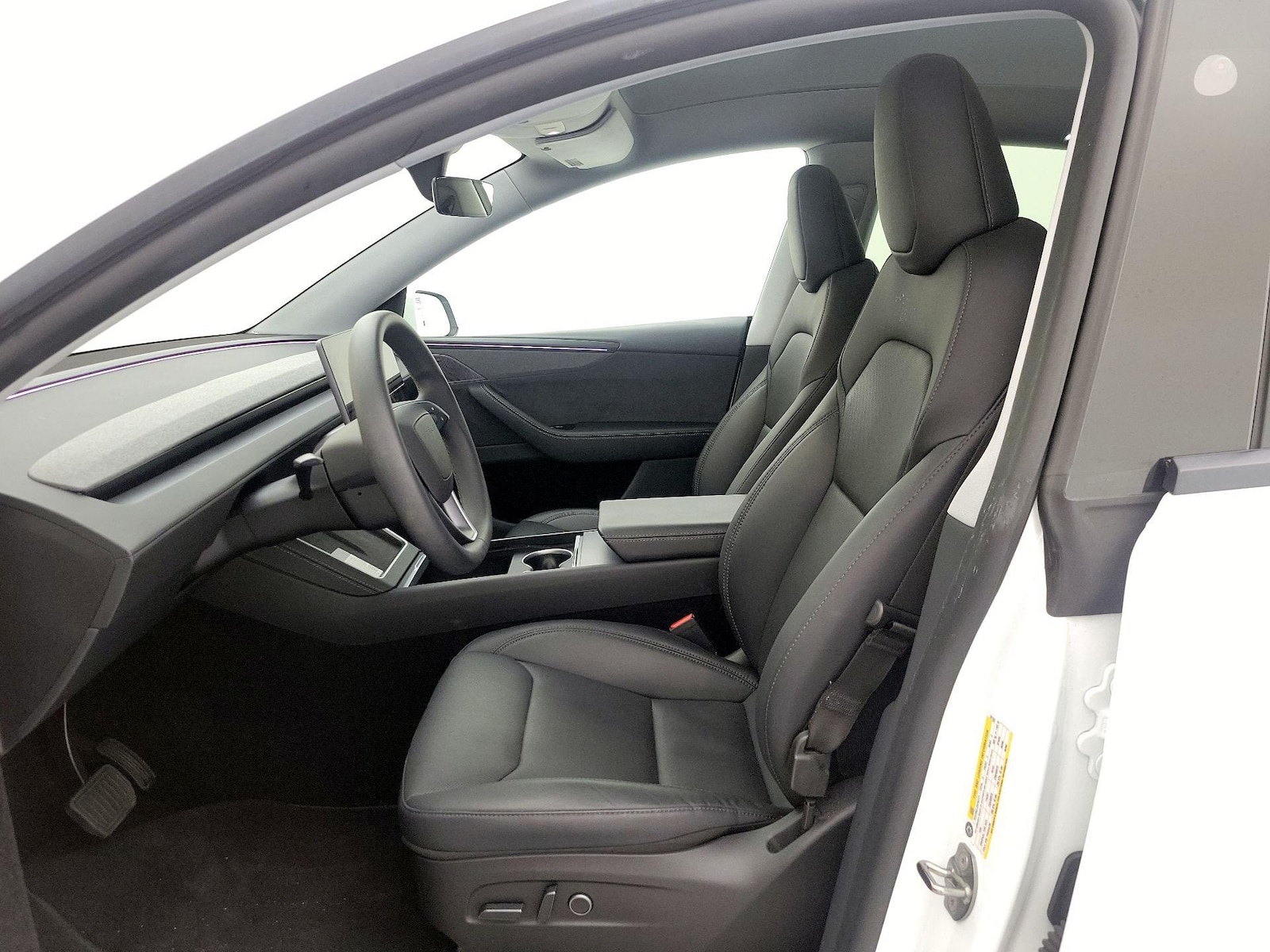 2026 Tesla Model Y Long Range - Photo 12