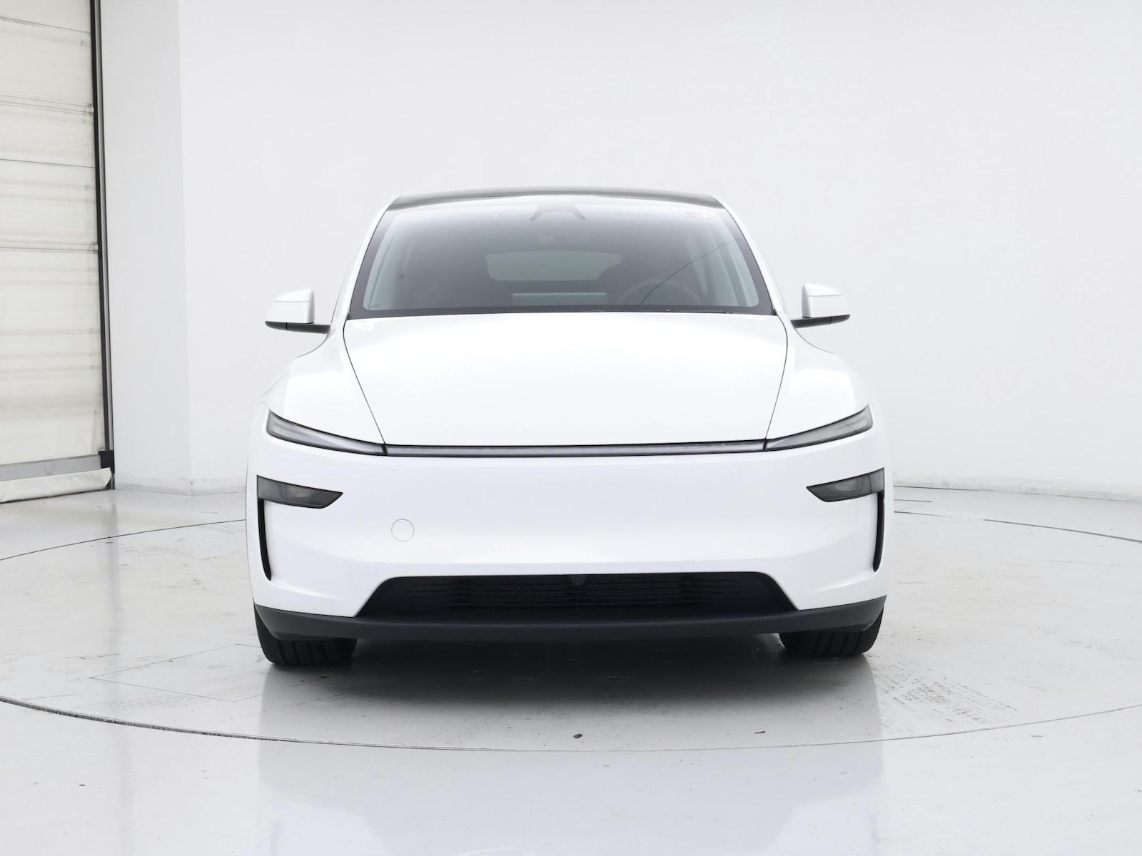 2026 Tesla Model Y Long Range - Photo 6