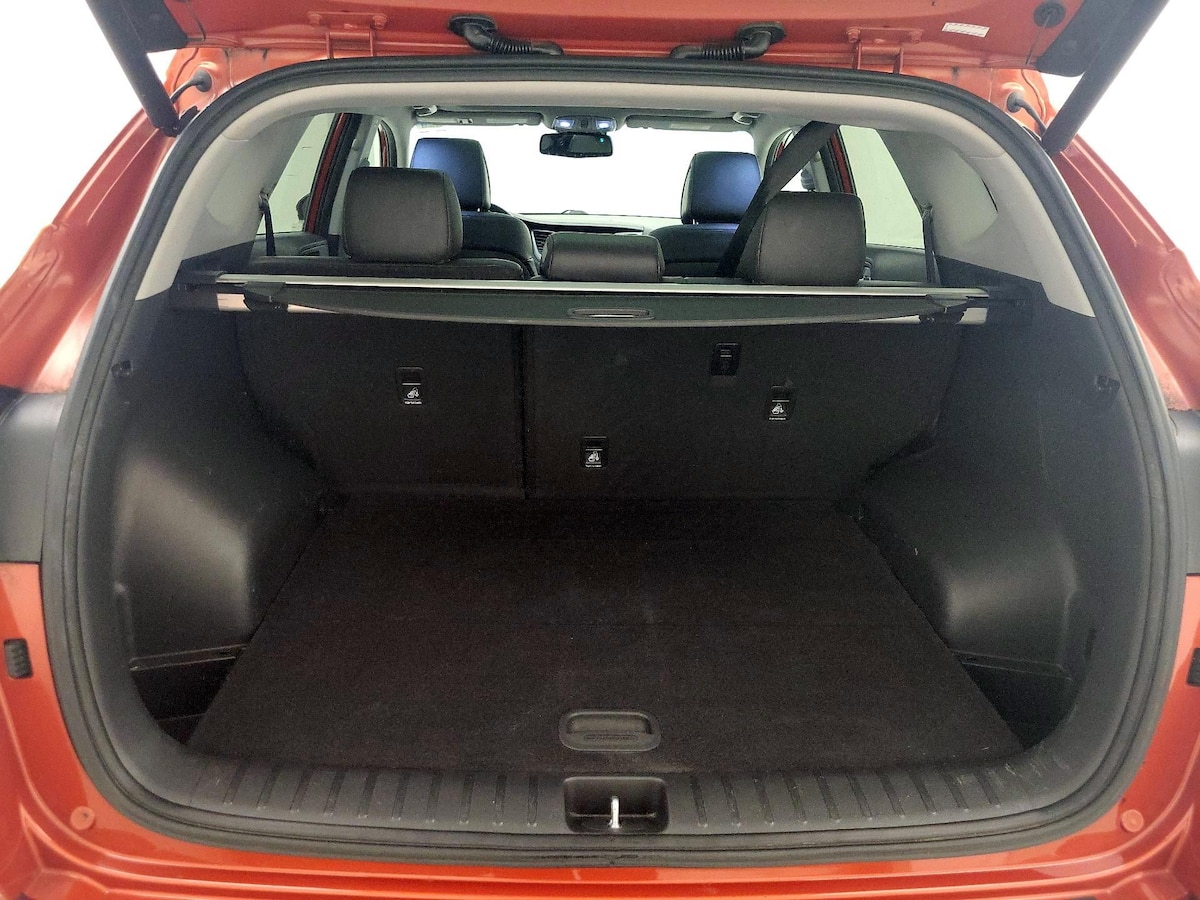 Trunk/Cargo (Seats Up)
