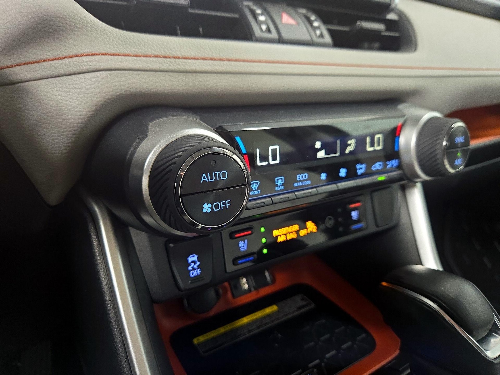 2019 Toyota RAV4 Adventure - Photo 18